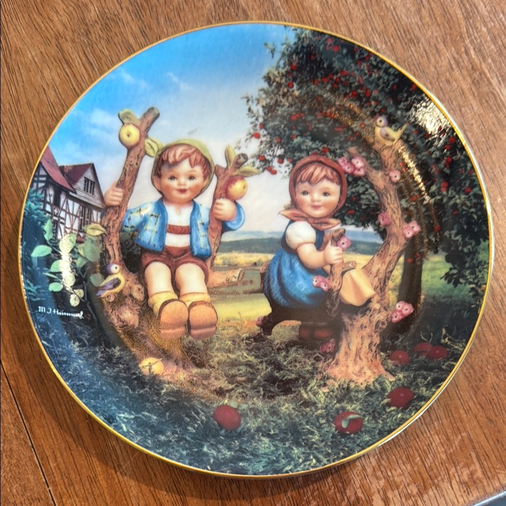 Decorative Plate M.J. Hummel “apple tree boy and girl”
